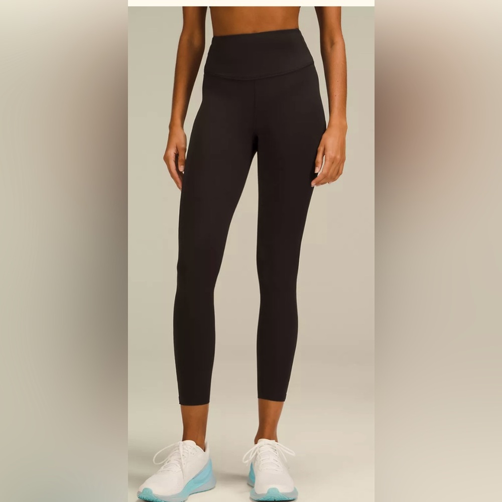Lululemon 25” black base tight